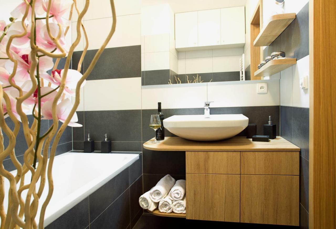 Brunetti Design Apartment براغ المظهر الخارجي الصورة
